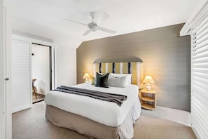 3 bedrooms, WiFi, bed sheets - Salt Luxury Location (Noosa)