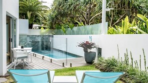 Pool - The Boat House Luxury Beachside w/ Heated pool (Noosa)