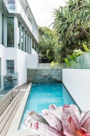 Pool - The Boat House Luxury Beachside w/ Heated pool (Noosa)