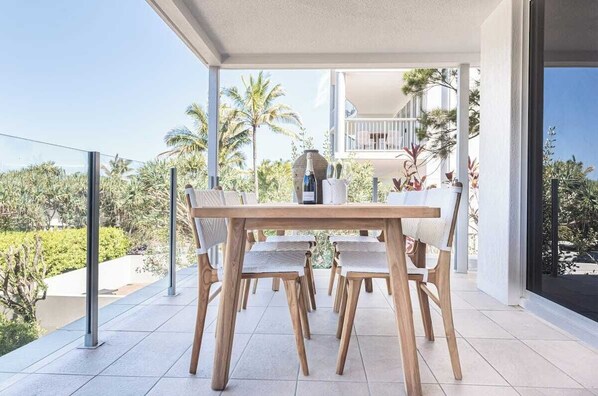Outdoor dining