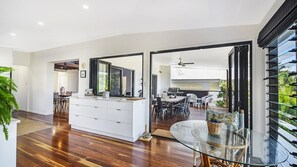 Dining - Beautiful Sunshine Beach Retreat with Heated Pool (Noosa)