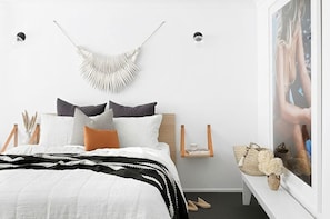 3 bedrooms, WiFi - The Lodge Noosa Coastal Luxe in Noosas Heart (Noosa)