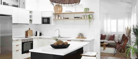 Fridge, microwave, oven, coffee/tea maker