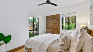 3 bedrooms, WiFi - Pet Friendly Tropical Escape in Sunshine Beach (Noosa)