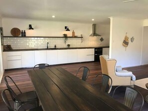Dining - The River Shack Vintage Luxe Right Beside River (Noosa)