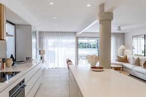 Interior - Bella Vista Noosa Luxury on White Sands (Noosa)
