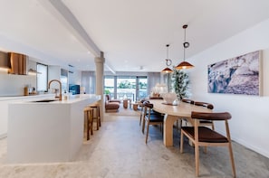 Dining - Bella Vista Noosa Luxury on White Sands (Noosa)