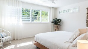 4 bedrooms, travel cot, WiFi - Villa Ohana Pono Luxury Family Home in Sunshine (Sunshine Beach)