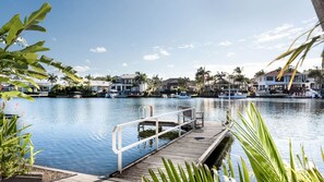 Marina - The Seahorse Family Pooch Friendly Home (Noosa)