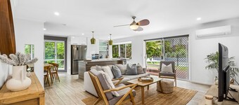 The Seahaven Family Home with Pool Pet Friendly