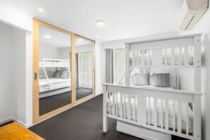 3 habitaciones, tabla de planchar con plancha y wifi 