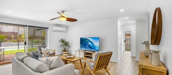 The Seahaven Family Home with Pool Pet Friendly