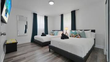 Comfort Apartment | 2 bedrooms, premium bedding, iron/ironing board, free WiFi