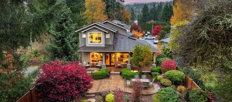 Poppyrosa Estate with mountain views minutes from Seattle, Bellevue, Sea-Tac