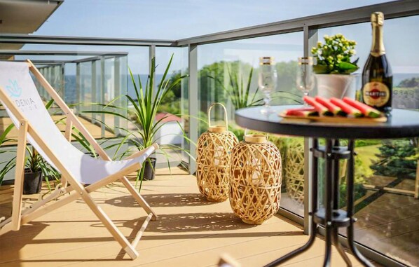 Outdoor dining - Nice apartment in Dziwnów with kitchen (Dziwnów)