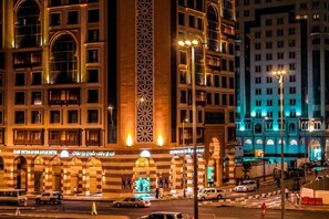 Exterior - Waqf Othman Bin Affan Hotel فندق وقف عثمان بن عفان (Madinah)