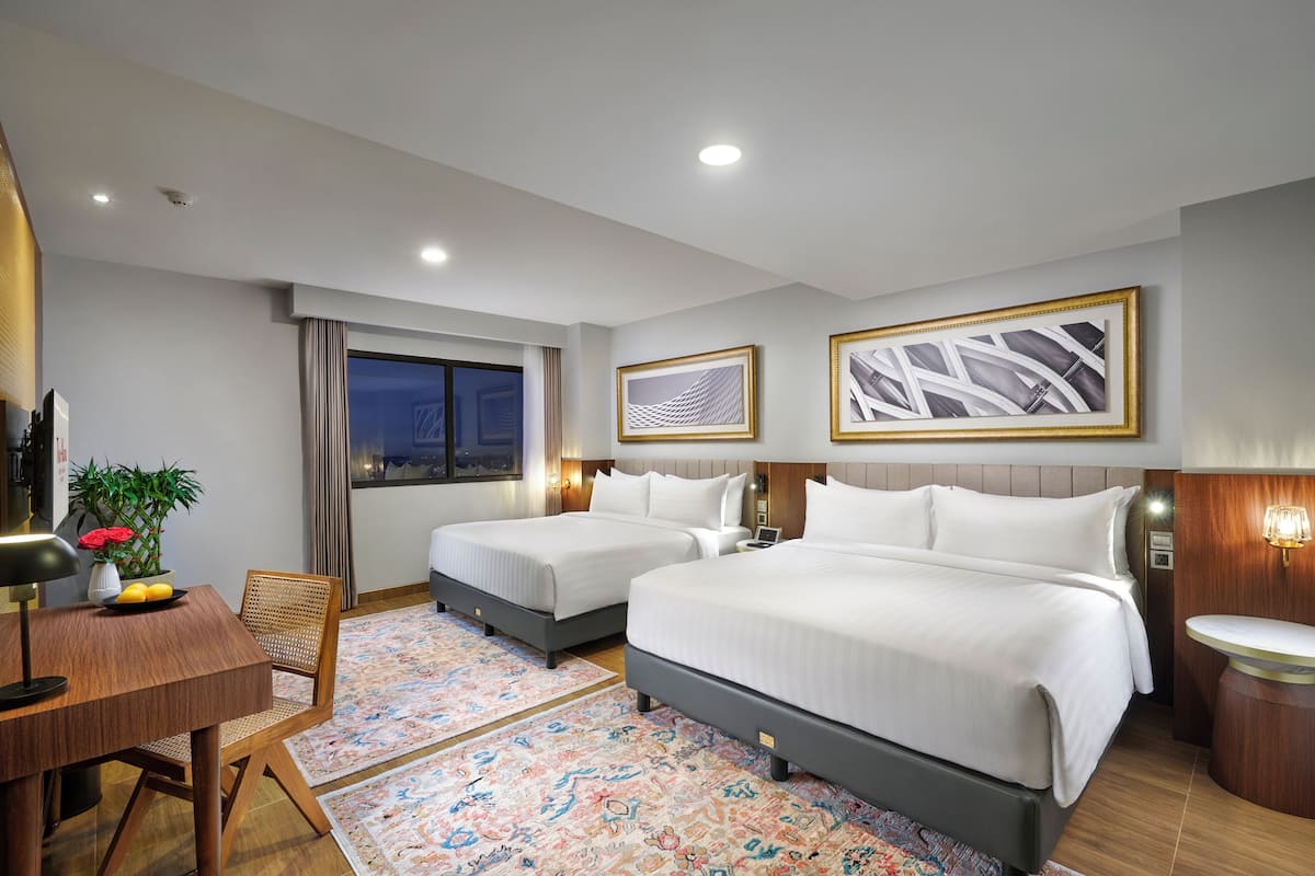 Premium bedding, in-room safe, desk, soundproofing
