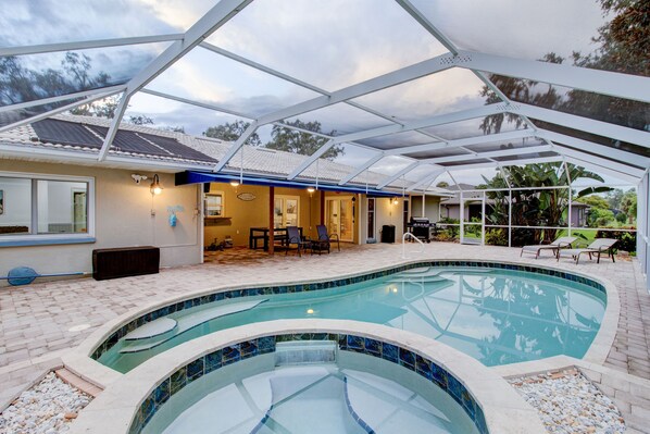 Piscine extérieure, piscine chauffée