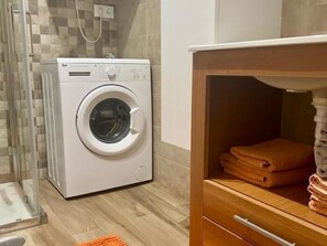 Shower, hair dryer, towels - Fantastic La Cala 10! central, AC, 1 bedroom (La Cala de Mijas)