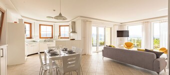 Villa- view, pool, bbq, playground & fire pit