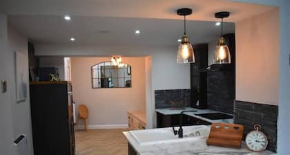 Llansteffan 2-Bed Cottage, Sleeps 4, Dog Ok