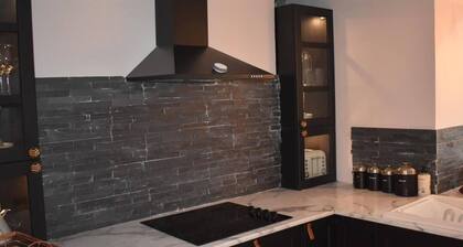 Llansteffan 2-Bed Cottage, Sleeps 4, Dog Ok