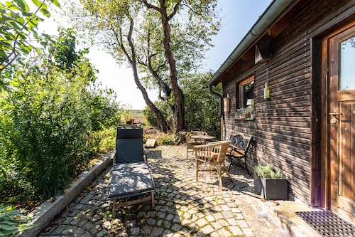 Ferienwohnung "Naturnahe" mit Privatterrasse, Gemeinschaftsgarten und WLAN