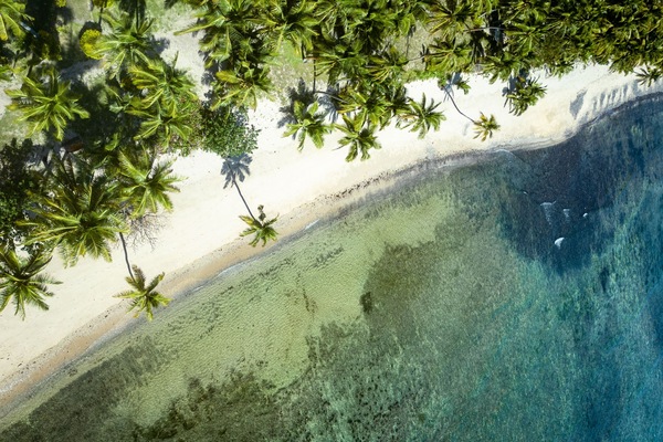 Private beach, white sand, sun loungers, beach towels