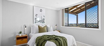 Ocean-View Retreat for Family Getaways
