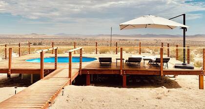 Oasis with Pool, Spa, Views, and short walk from Joshua Tree Park