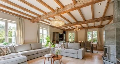 Harelbeke Retreat: Rural House with 5 Bedrooms