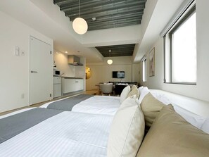 Desk, iron/ironing board, WiFi, bed sheets