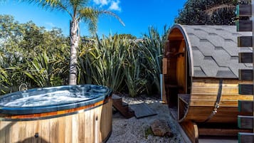 Bain à remous extérieur