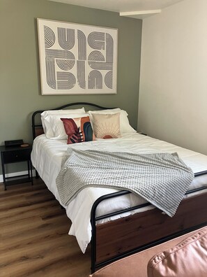 1 Schlafzimmer, Schreibtisch, Bügeleisen/Bügelbrett, kostenloses WLAN