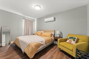 2 chambres, fer et planche à repasser, lit parapluie, Wi-Fi gratuit