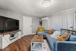 Smart TV - Tranquil Retreat: Cozy 2Bed, 1Bath Oasis in Fallon (Fallon)