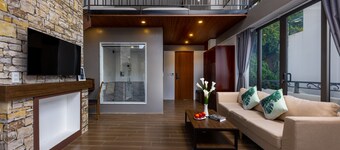 Cat Ba Green Pearl Hotel