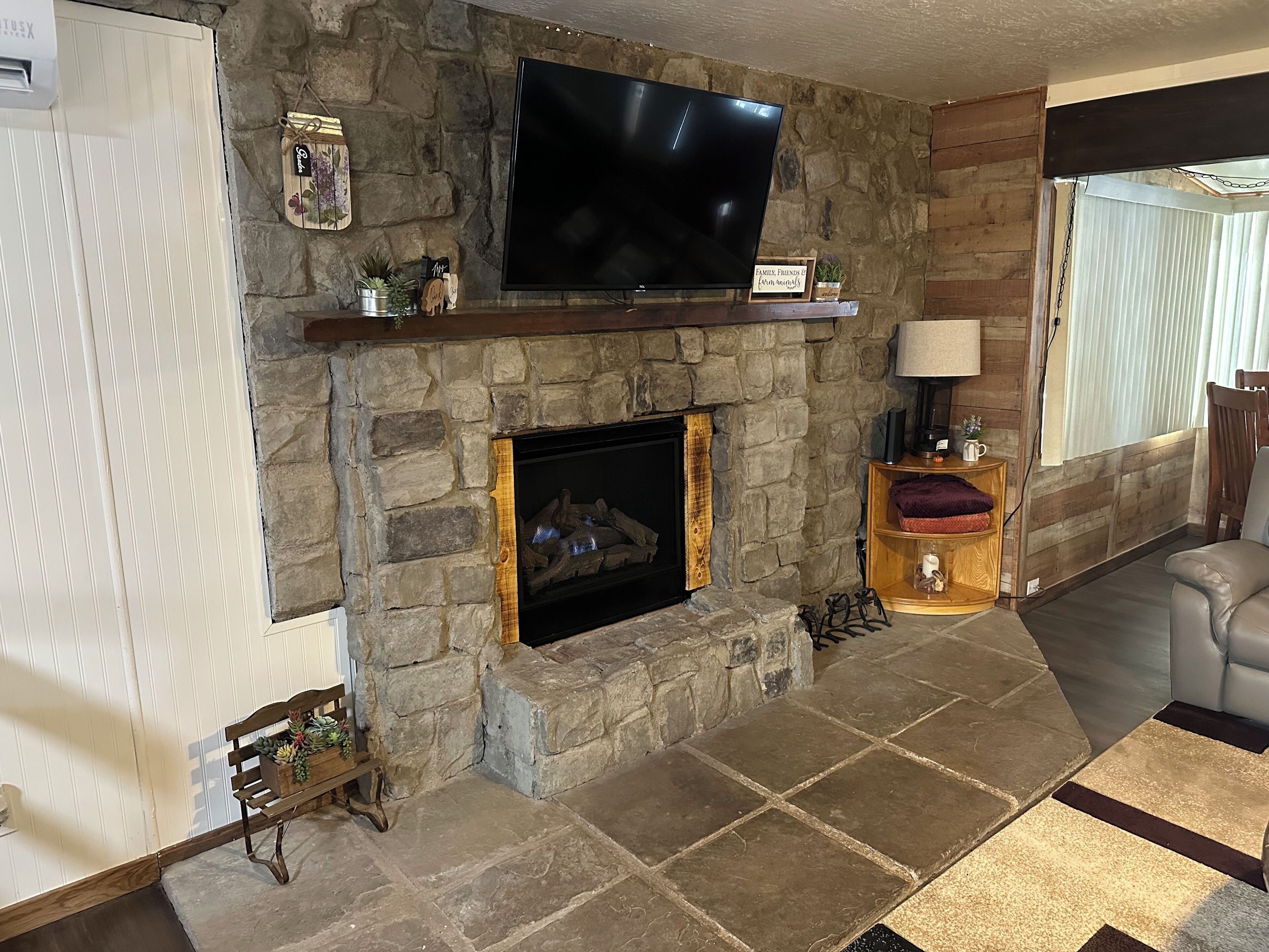 智能电视、壁炉、打印机