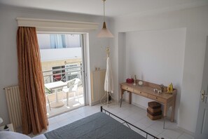 2 عدّة غرف نوم ومكتب ومكواة/لوح كي وواي فاي مجانًا