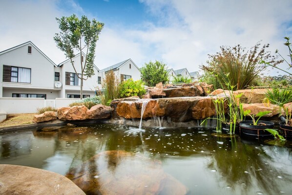 Property grounds - New Apartment in the Prestigious Emberton Estate (Gillitts)