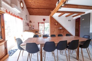 Dining - Maison Galine - Swimming pool - Playground (Beauvais-sur-Tescou)