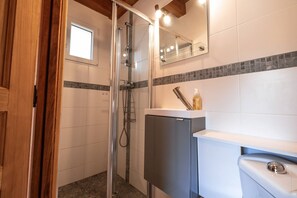 Ducha y secador de pelo