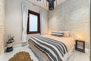 2 chambres, fer et planche à repasser, Wi-Fi gratuit, draps fournis