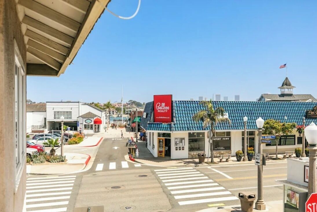 All Suite 3bd/3bth Balboa Pier/Beach & Newport Harbor Views