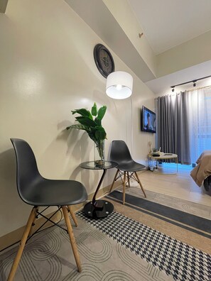 Interior - Gorgeous One Eastwood Ave Suite                                                  (Quezon City)