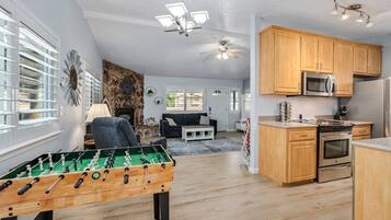House, 3 Bedrooms | Game room