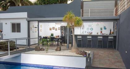 Holiday Home 'Villa Candelaria Serendipia Del Sur' with Private Pool