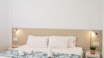 1 habitación, tabla de planchar con plancha, wifi gratis y ropa de cama