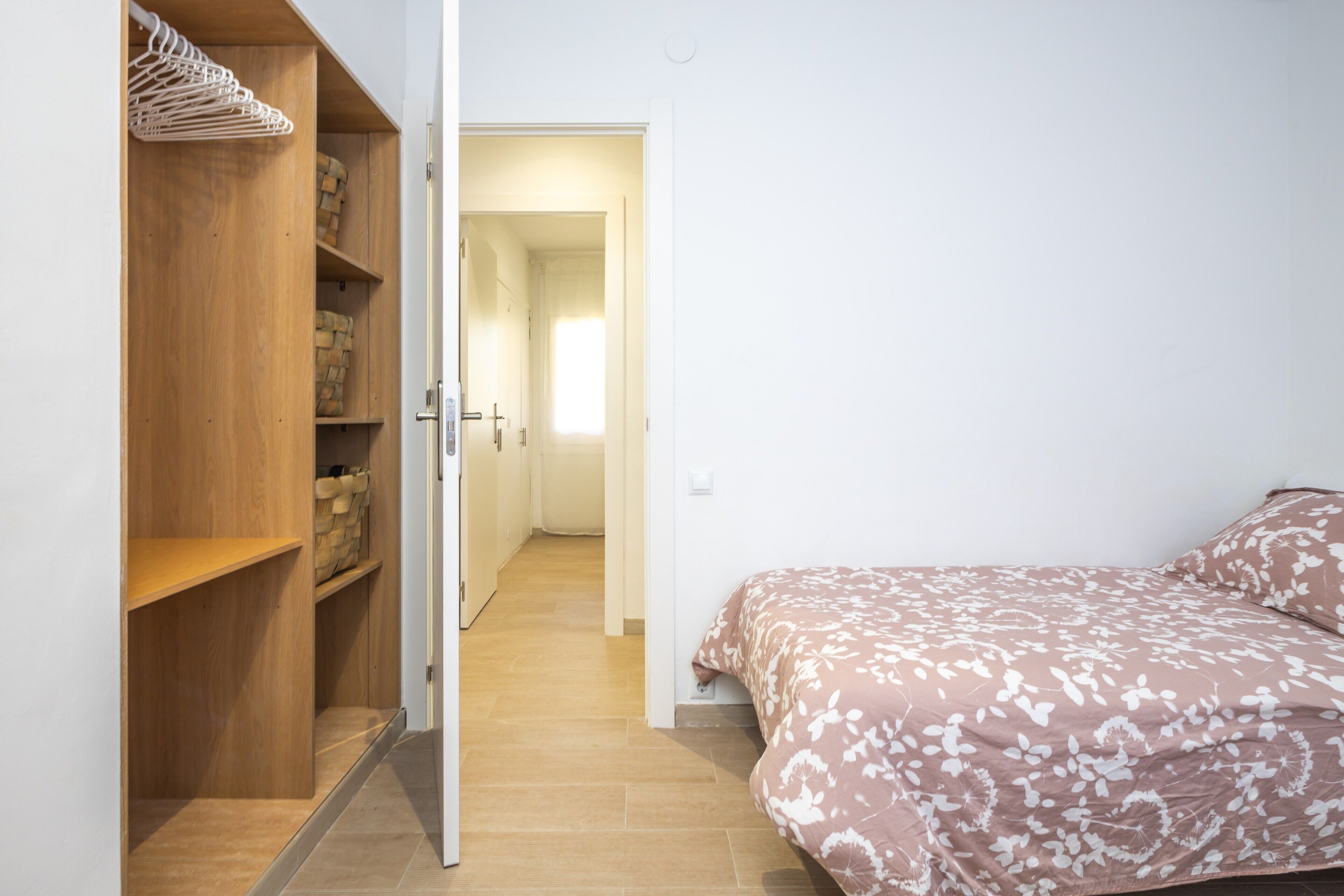 4 habitaciones, wifi gratis y ropa de cama 