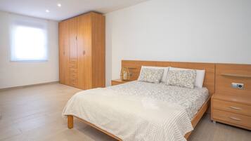 4 camere, Wi-Fi gratuito, lenzuola